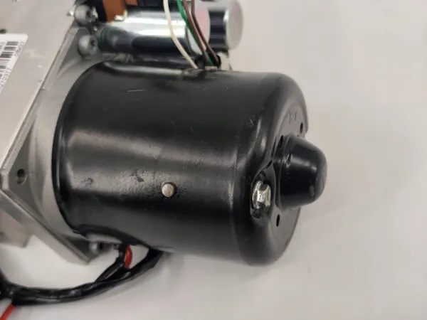 Hydrauliikkapumppu taittokatto OEM A2098000630 Mercedes image 4