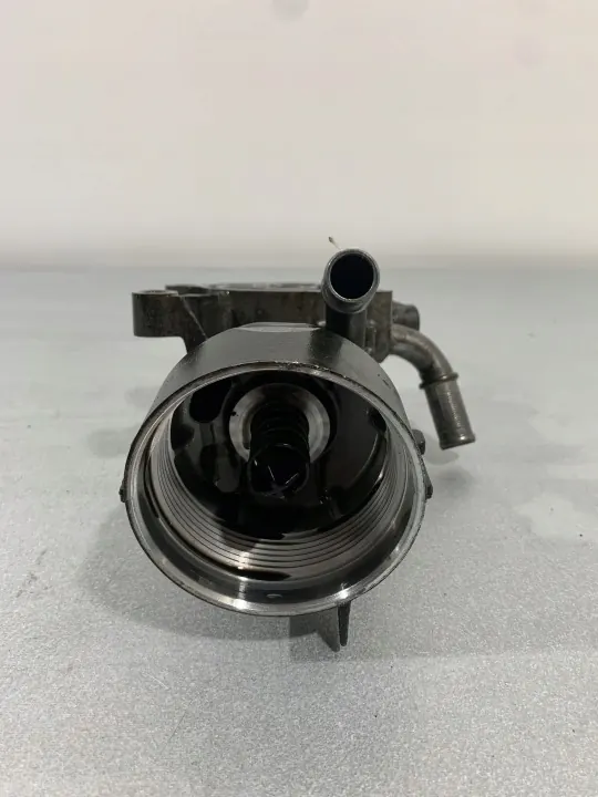 Öljynsuodatinpohja Ford Kuga I OEM FBZ18494 image 2