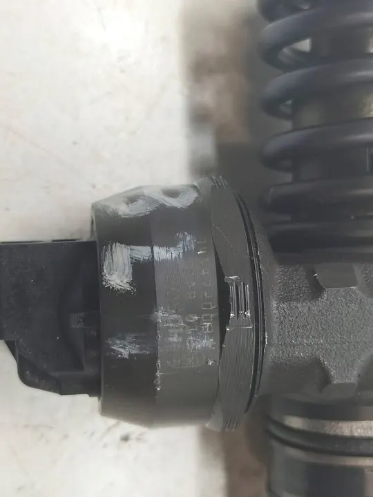 POMPOWTRYSKIWACZ VW Passat V 1.9 TDI OEM 038130073AJ image 4