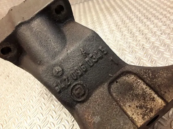 Pakoputken keräin Mercedes-Benz E W211 OEM 6420960345 image 3