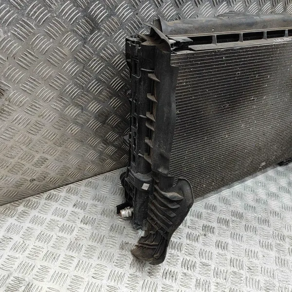 Pièce refroidissement OEM 0130708461 Mercedes-Benz E Coupé image 5
