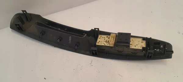 KIA PICANTO I Raam Schakelaar 935704F200 image 2