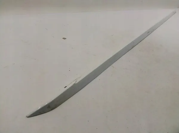 AUDI A4 B9 8W Right Side Threshold 8W0853932A image 2