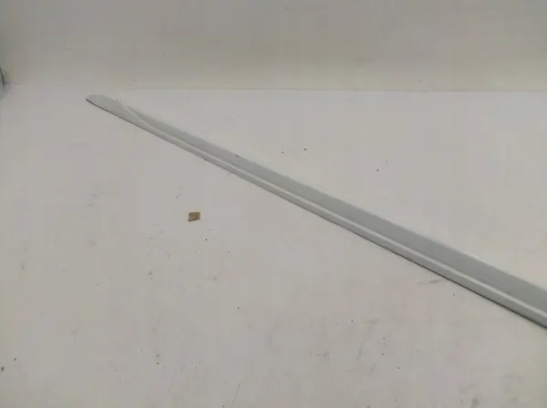 AUDI A4 B9 8W Right Side Threshold 8W0853932A image 6