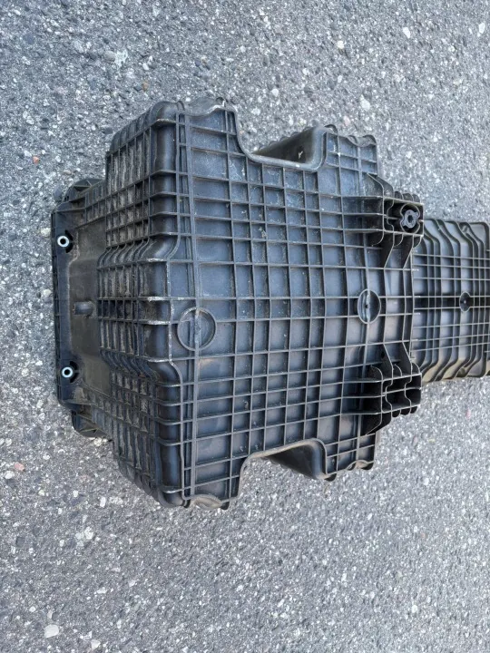Oliepan Mercedes Actros MP4 2017 OEM A4710108413 image 3