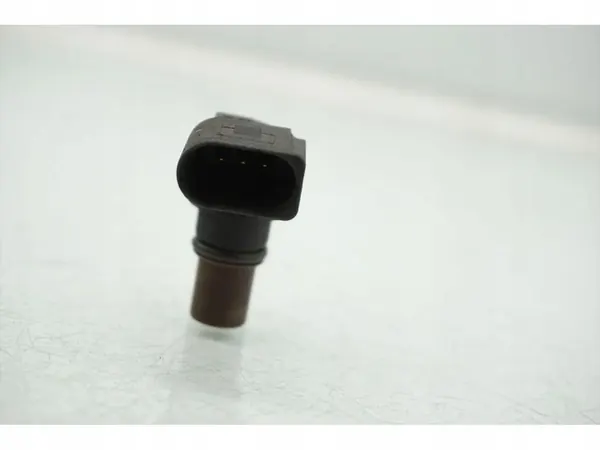 VW Passat Kampiakselin sijaintianturi 2.0 TDI Diesel image 3