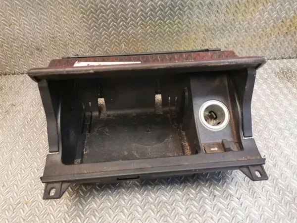 Aschenbecher Mercedes-Benz E W210 OEM MDY20986 image 3