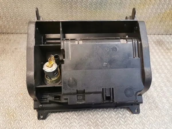Aschenbecher Mercedes-Benz E W210 OEM MDY20986 image 4