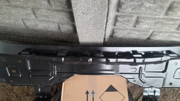 Refuerzo Pared Trasera Volvo XC90 II OEM 323928588 image 3