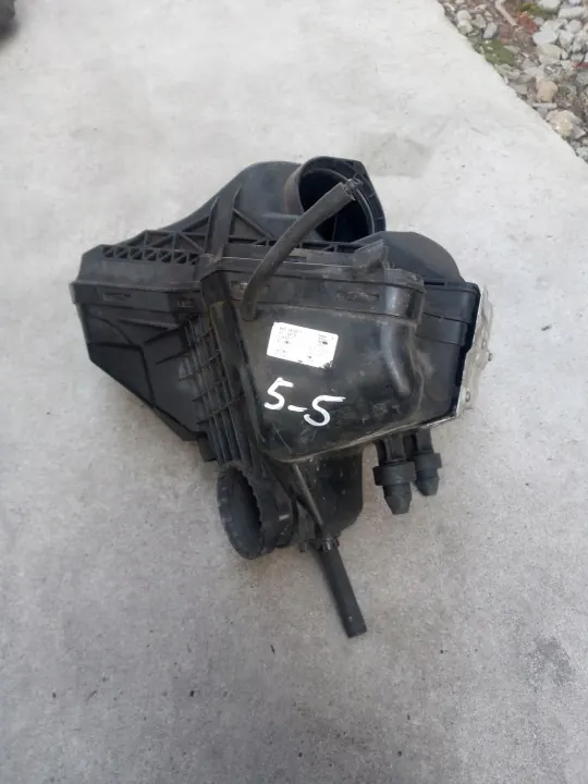 Caixa Filtro Ar Audi OEM 8K0133835AD Usado image 8
