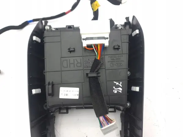 KIA Stonic 2022 Dörrkarm OEM 84635H8900 image 4