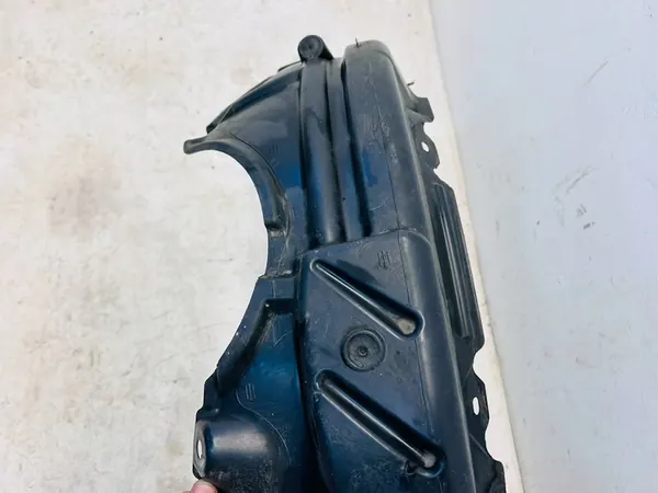 Toyota Yaris III Etu Vasemman Lokasuojan OEM OYT25905 image 6