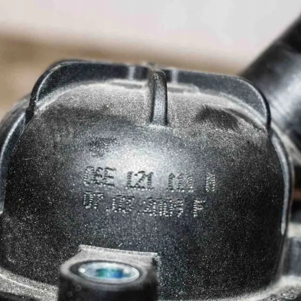 Termostato Audi A5 Sportback 2010 06E121111M image 3