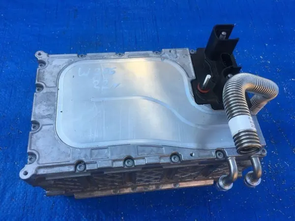 Mercedes W206 48V startbatteri OEM a0009825220 image 2