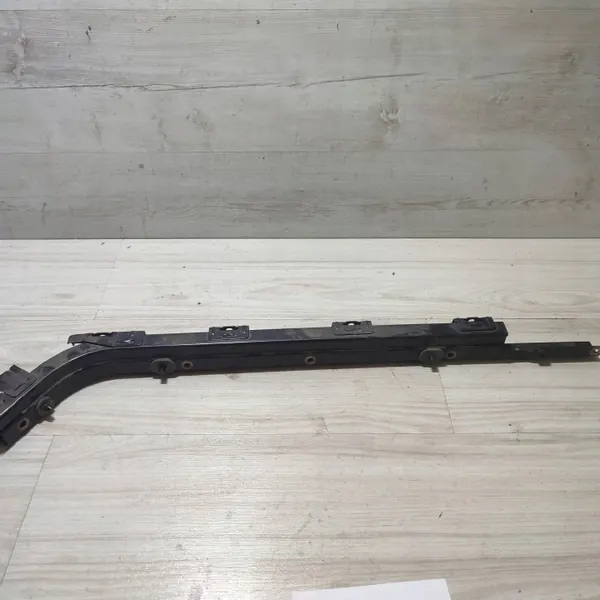 Nedre skjutdörrsskena vänster bak OEM 27400 image 2