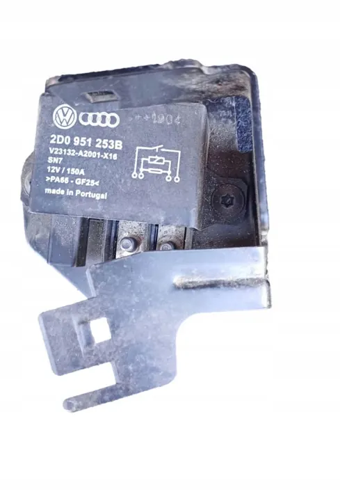 VW Touareg startrelä OEM 2D0951253B - Begagnad image 2