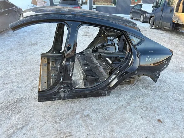 Panel trasero Ford Mustang Mach-E OEM NA image 3