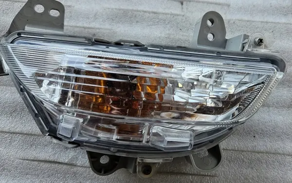 MAZDA 3 2013-2016 Intermitente Izquierda B45A51360A image 4