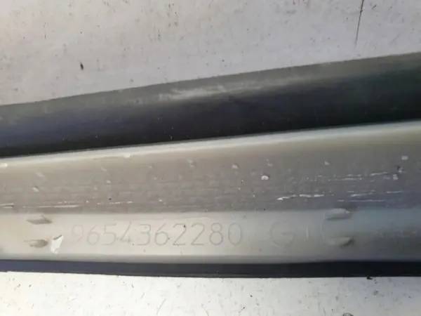 Junta para-brisas esquerda OEM 9654362280 Peugeot 407 image 7