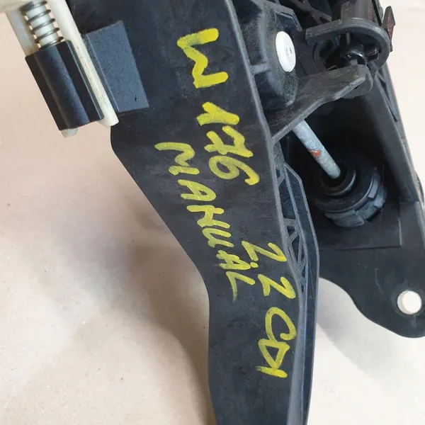 Kupplungspedal Pumpe Sensor Mercedes W176 2.2CDI image 3