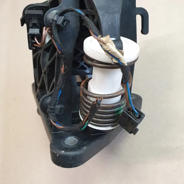 Kupplungspedal Pumpe Sensor Mercedes W176 2.2CDI image 8