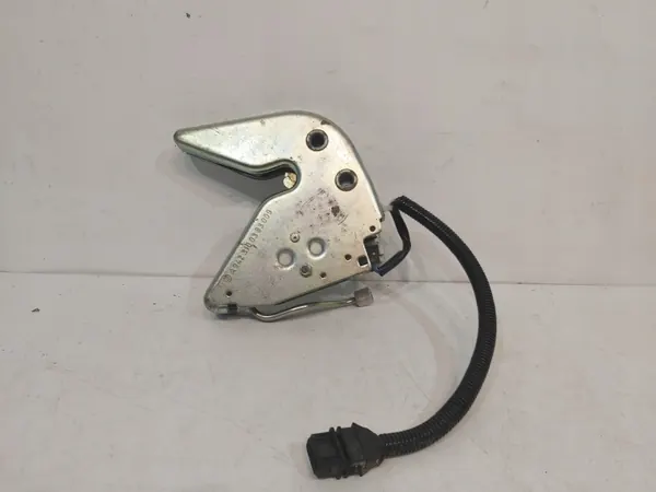 Mercedes Atego achtercabinesluiting OEM A9423100383 image 2