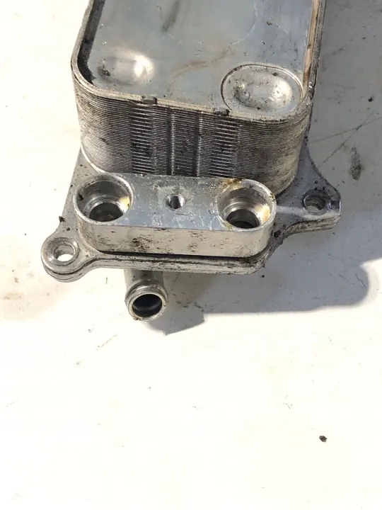 Arrefecedor óleo caixa Audi OE OEM 8M0376747361 image 3