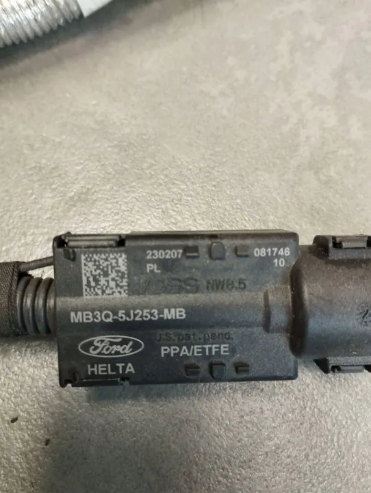 Conduto AdBlue Volkswagen MB3Q5J253MB - Peça OE Usada image 3