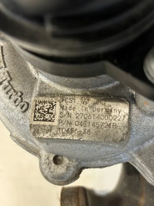 Turbo SEAT OE OEM 04E145721B - Usado image 4