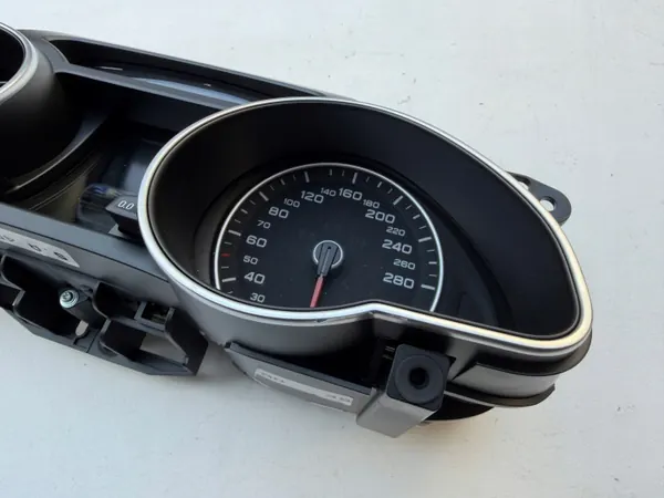 Compteur OEM 8T0920932N Audi A5 8T - 25km image 5