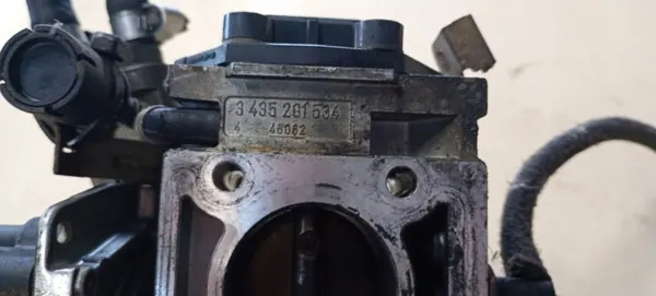 Corps de papillon OEM 18354182225 - BMW OE d'occasion image 6