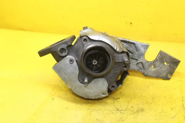 Turbo OEM 057145702T Derecho para Audi A8 D3 4.0 TDI image 6