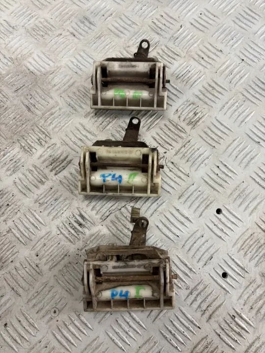 Poignée de coffre OEM XB669338-1 pour Mitsubishi Pajero 4 image 2