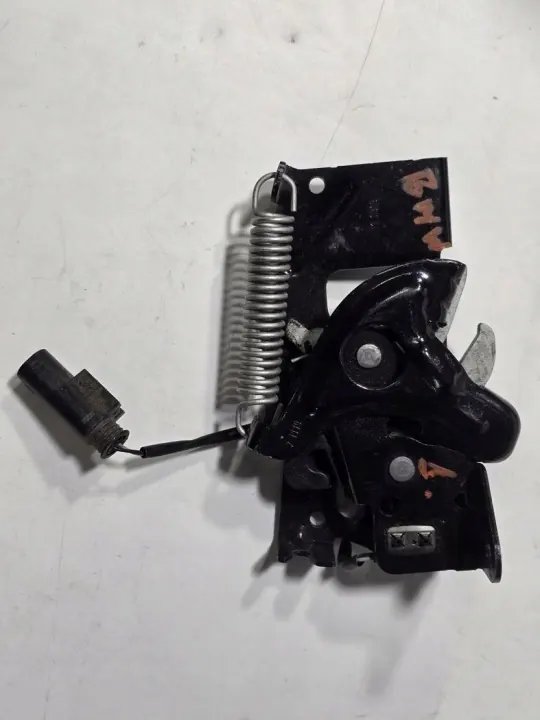 BMW OEM 7242548 Linker Motorhaubenverschluss - Gebraucht image 5