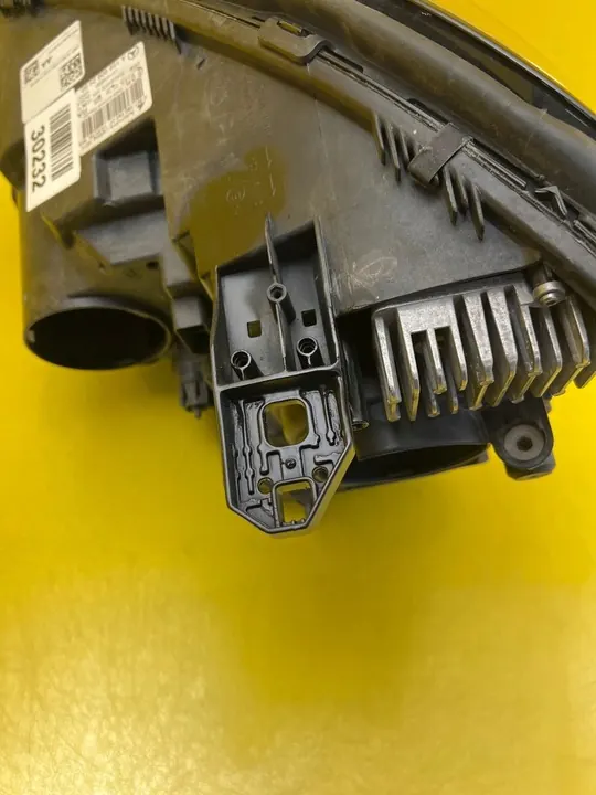 Rechter Koplamp Mercedes GLA W156 Bi-Xenon ILS A1569062400 image 5