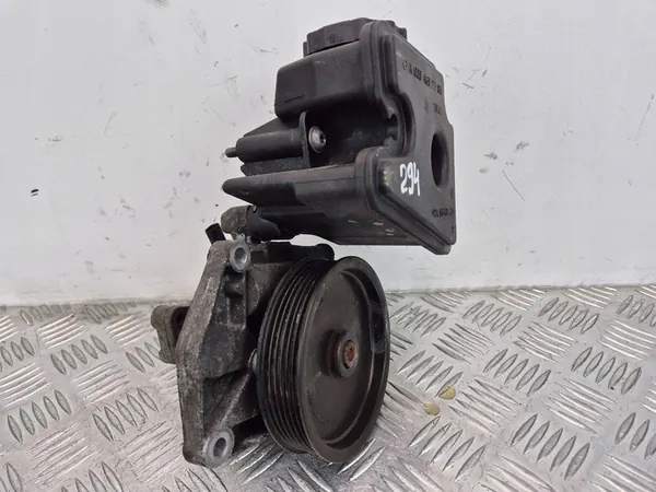 Bomba de direção assistida Mercedes E350 W212 0064664401 image 2