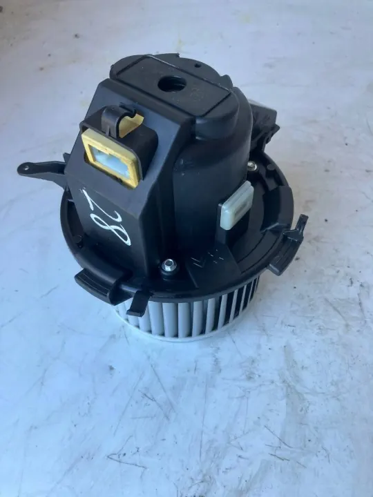 Heizungsgebläsemotor OEM 5P1330000 für Citroen C4 Picasso image 2