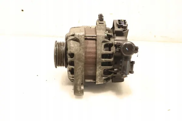 Hyundai i10 Vaihtovirtageneraattori 1.0 Bensiini 2014 Hatchback 37300-04700 image 4