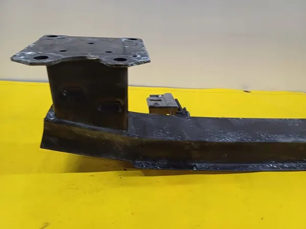 Etupuskuri vahvistus Citroen C5 III image 10