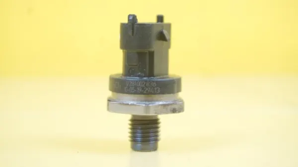 Capteur Pression Carburant F9QB2 OEM 0281002836 Suzuki image 3