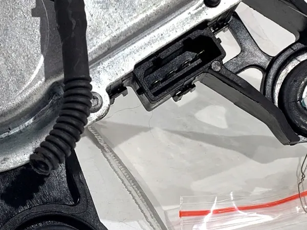 Heckwischermotor VW Transporter T5 7H0955711 Bus 03-15 image 3