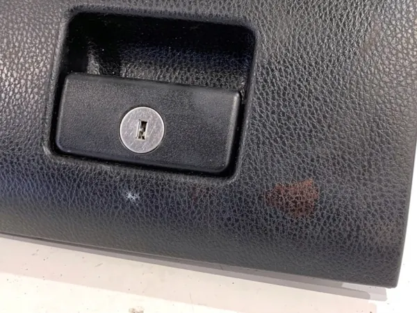 OEM 55550-42120 Matkustajan hansikaslokero Toyota RAV4 IV SUV image 3