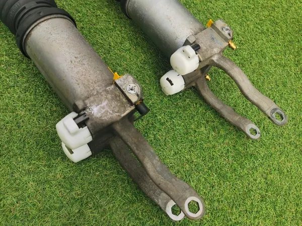 Amortecedor pneumático dianteiro Mercedes-Benz OE A1673206004 image 6