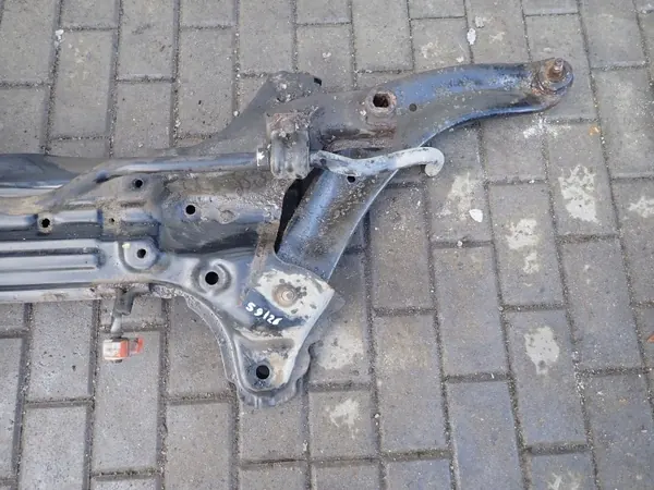 Berço traverse OEM 62400-XXXX para Kia Venga 2010 image 5