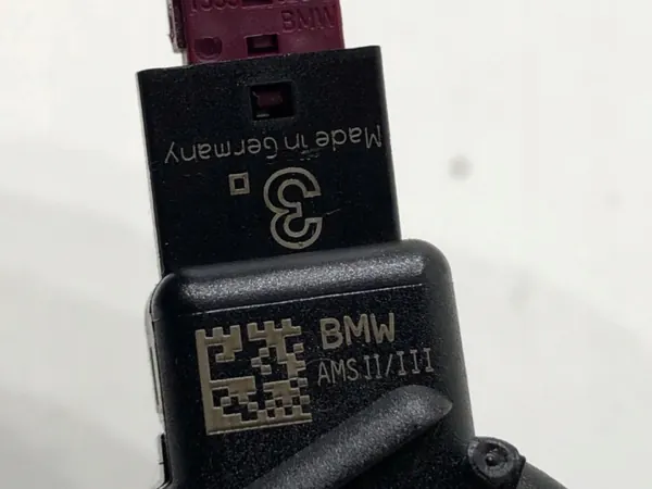 BMW G30 Sadeanturi OEM 9873608 - Käytetty image 3
