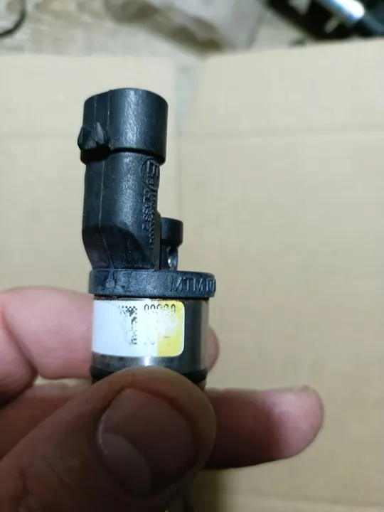 Injecteur BRC Jaune Nouveau Type Nettoyé Ultrason Jhvxbbvh image 2