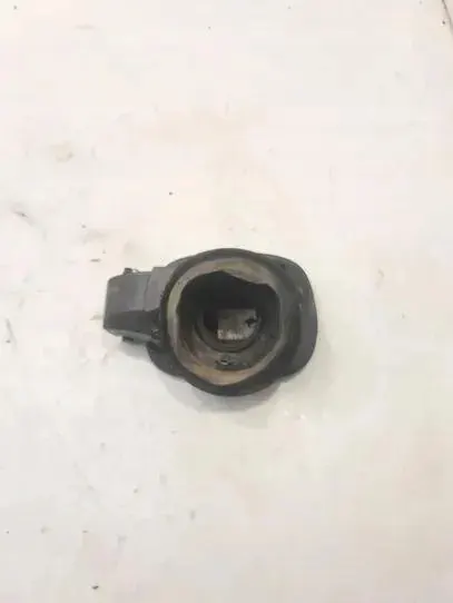 Trappe à carburant Ford Mondeo IV OEM 8S719A095CA - Occasion image 3