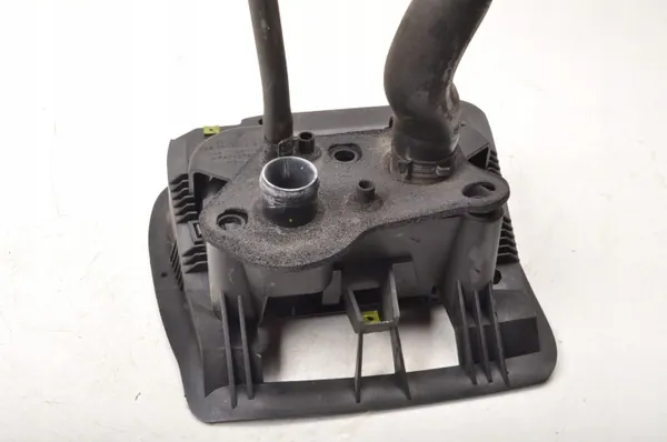 Tapon de llenado aceite Porsche OEM 98755137801 - Usado image 3