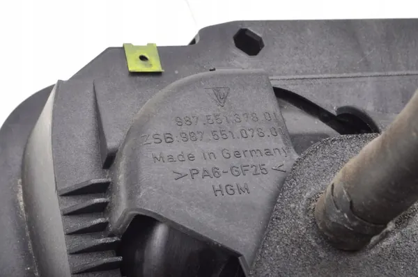 Tapon de llenado aceite Porsche OEM 98755137801 - Usado image 5