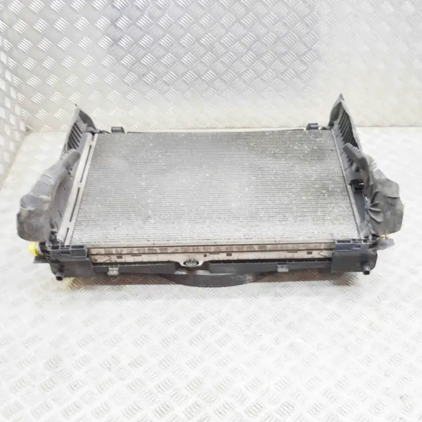 Pièces de refroidissement OEM 0130708401 Mercedes-Benz Classe E image 5